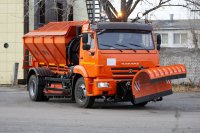 Комбинированная дорожная машина на базе шасси КАМАЗ-43253