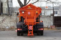 Комбинированная дорожная машина на базе шасси КАМАЗ-43253