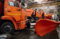 Комбинированная дорожная машина на базе шасси КАМАЗ-6520
