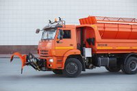 Комбинированная дорожная машина на базе самосвала КАМАЗ-53605