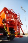 Комбинированная дорожная машина на базе самосвала КАМАЗ-53605