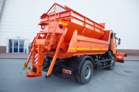 Комбинированная дорожная машина на базе самосвала КАМАЗ-53605
