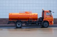 Поливомоечная машина на базе шасси КАМАЗ-43253